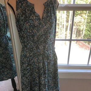 Ann Taylor LOFT Dress - Medium